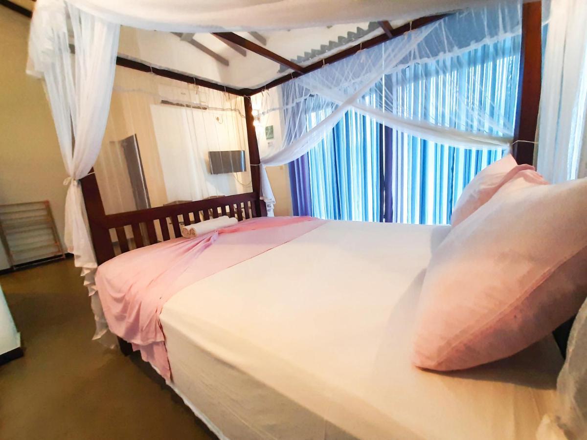 Unawatuna Guest Bagian luar foto