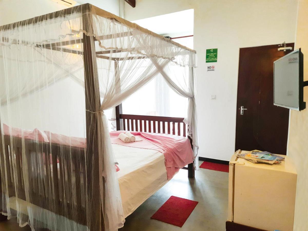 Unawatuna Guest Bagian luar foto