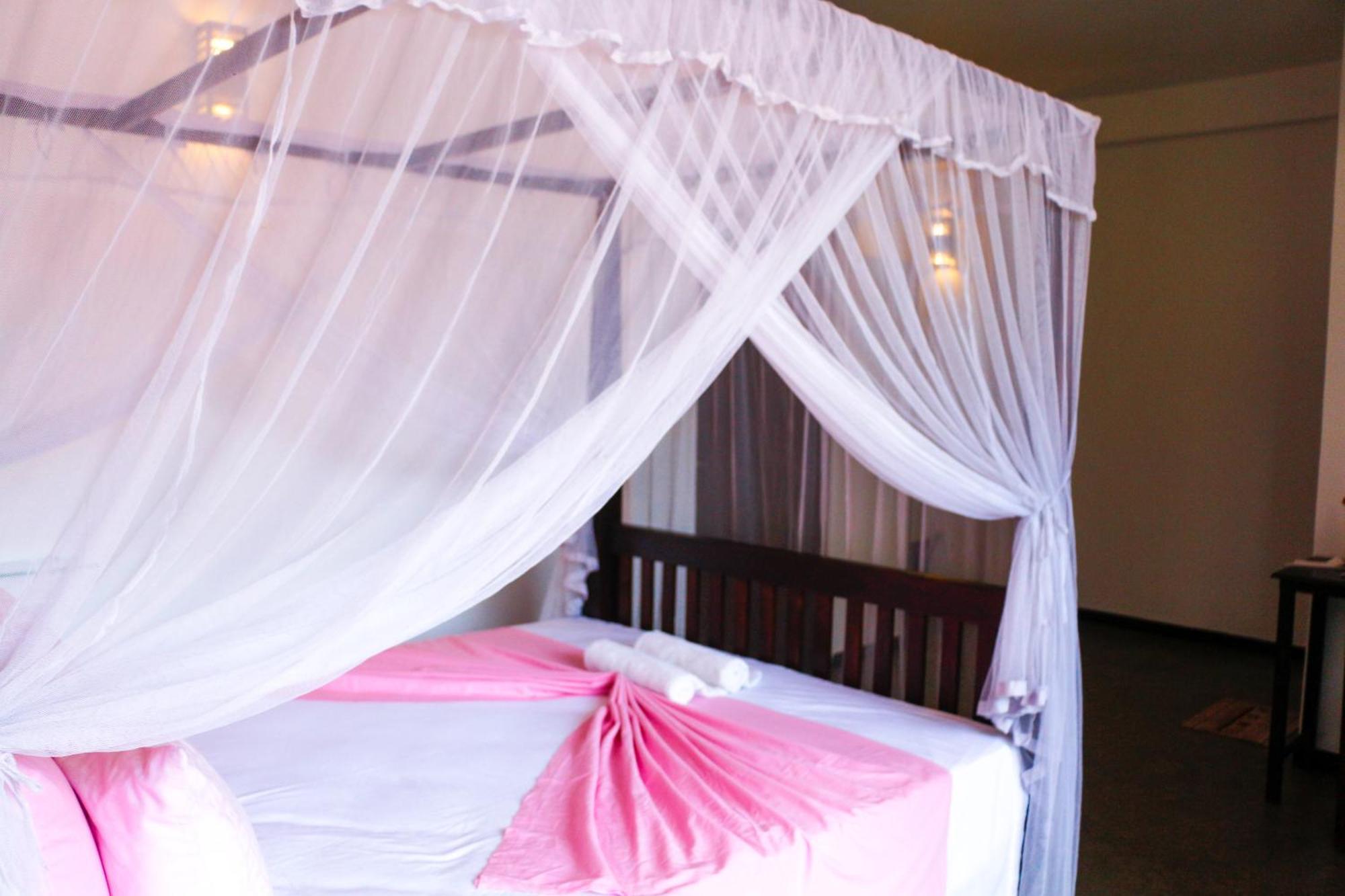 Unawatuna Guest Bagian luar foto
